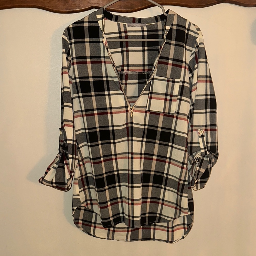 Stylish Plaid V-Neck Blouse